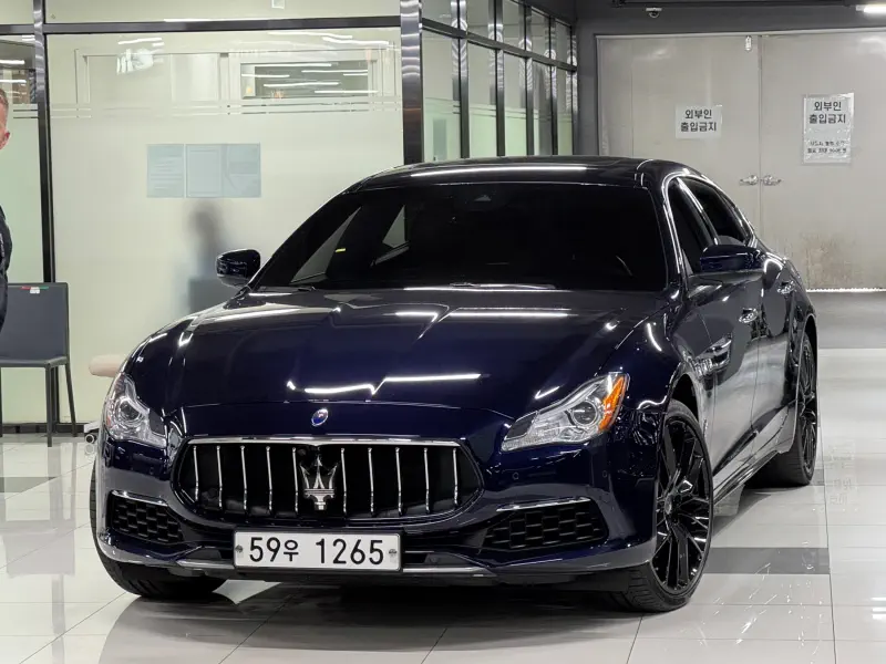 Maserati Quattroporte