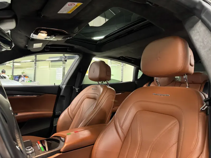 Maserati Quattroporte