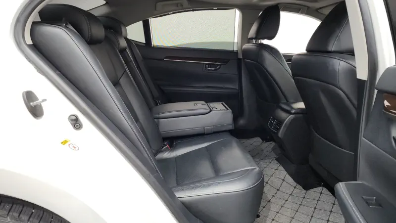Lexus ES300h