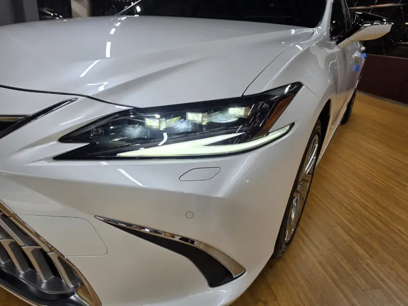 Lexus ES300h
