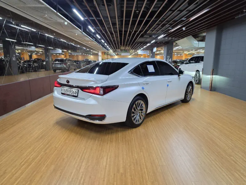 Lexus ES300h