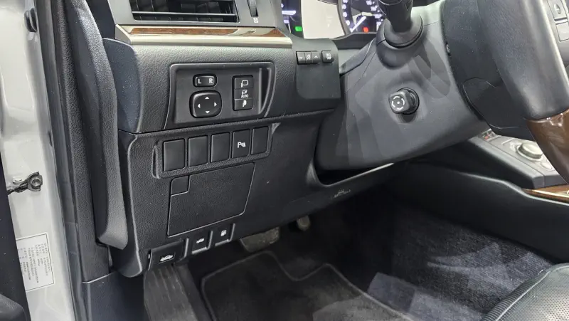 Lexus ES300h