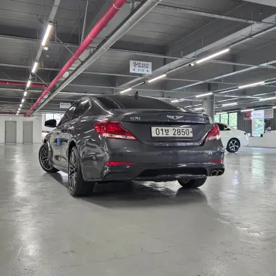 Genesis G70