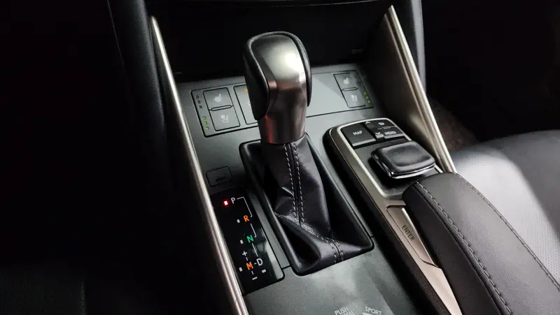 Lexus IS200t