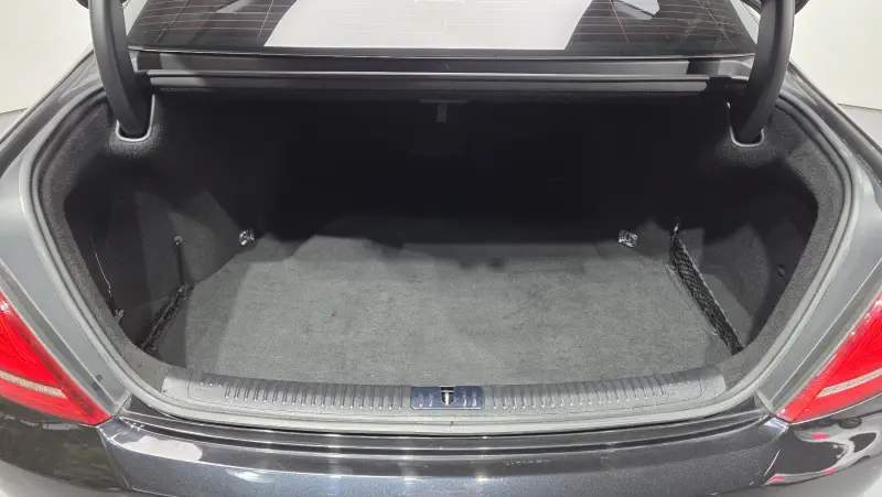 Genesis EQ900