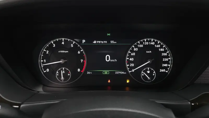 Genesis EQ900