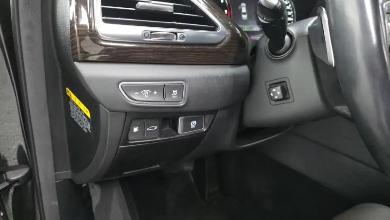 Genesis EQ900