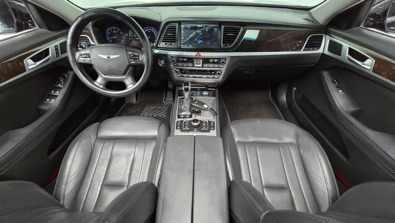 Hyundai Genesis