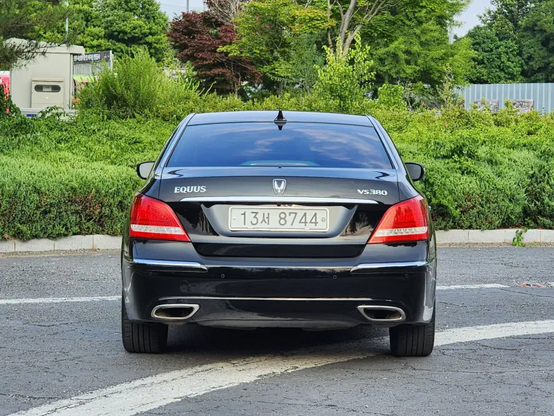 Hyundai Equus