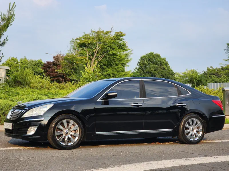 Hyundai Equus