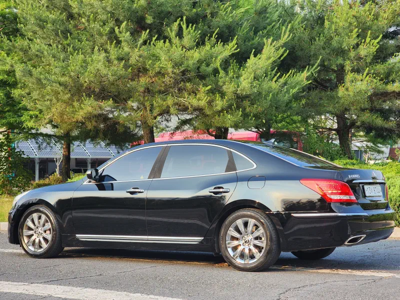 Hyundai Equus