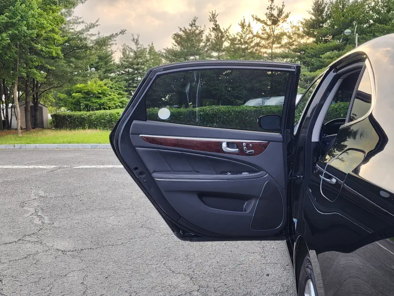 Hyundai Equus