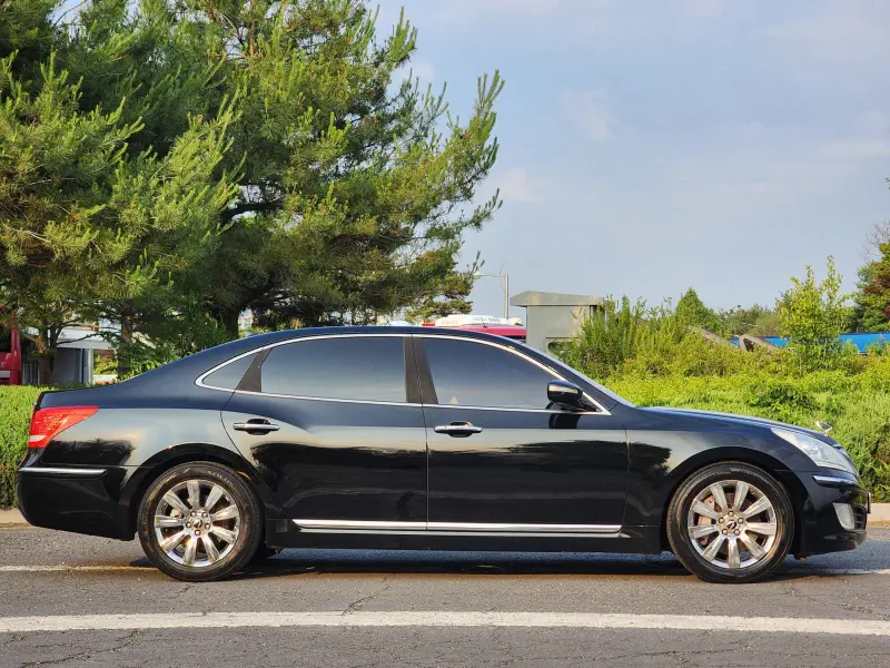 Hyundai Equus