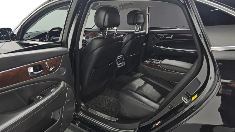 Hyundai Equus