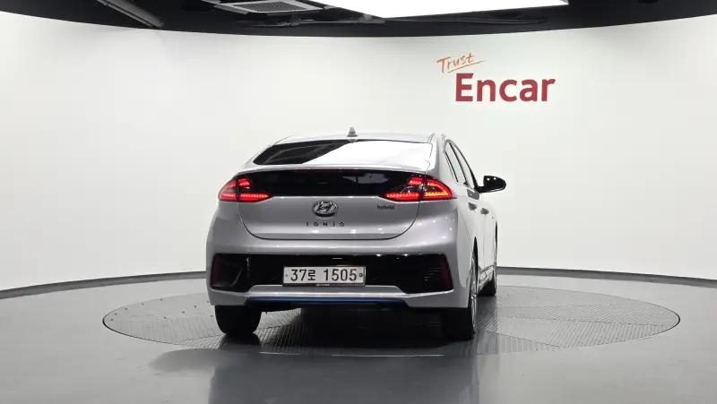 Hyundai Ioniq