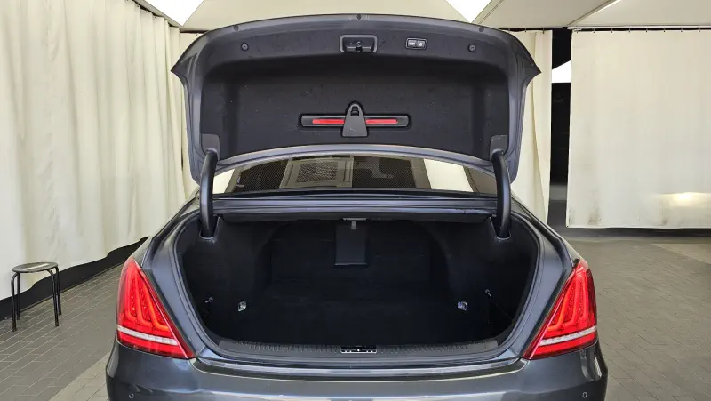 Genesis EQ900