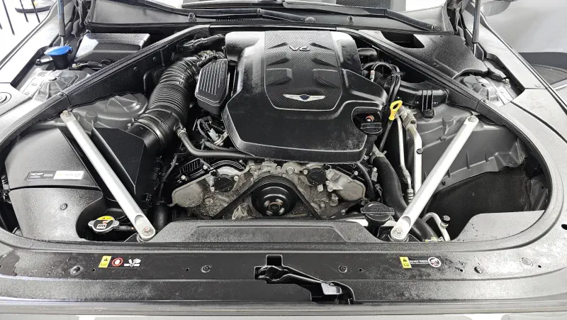 Genesis EQ900