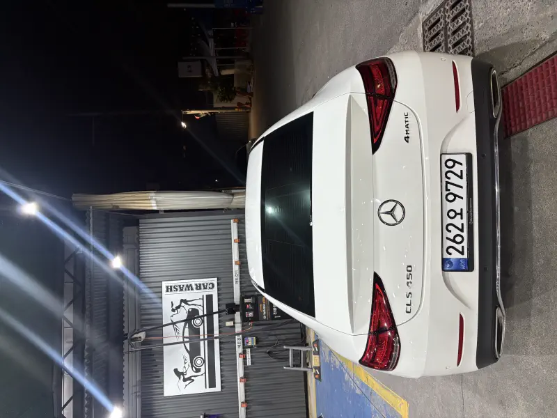 Mercedes-Benz CLS-Class