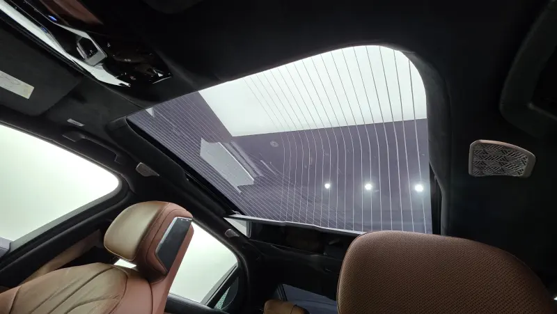 BMW i7