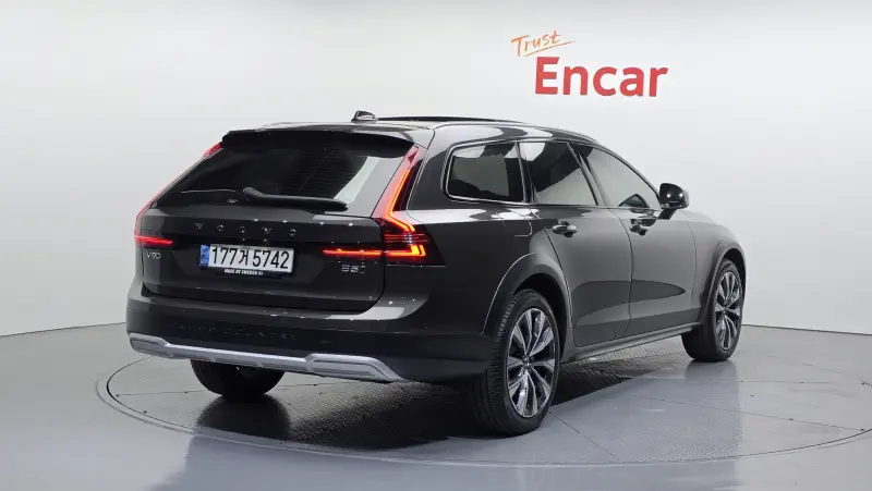 Volvo V90