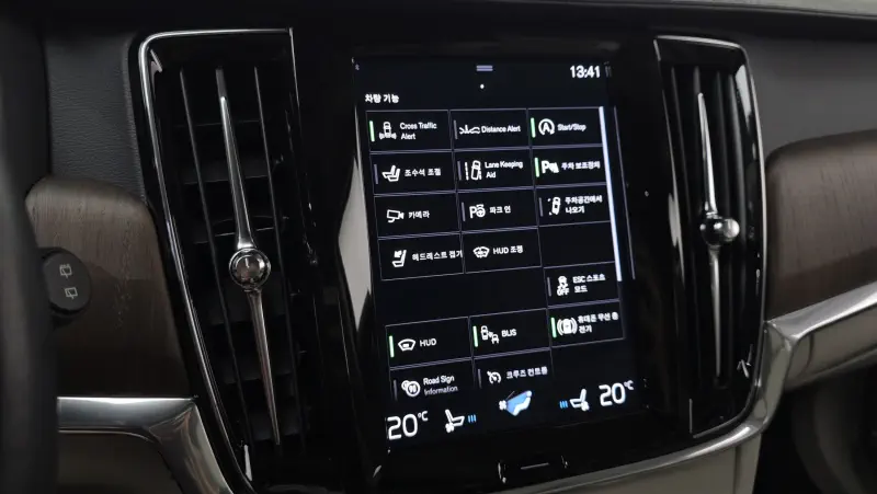 Volvo V90