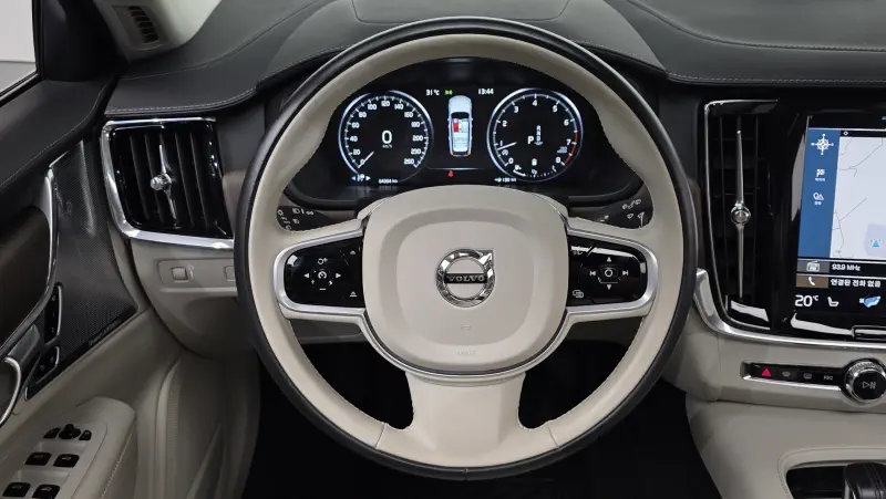 Volvo V90