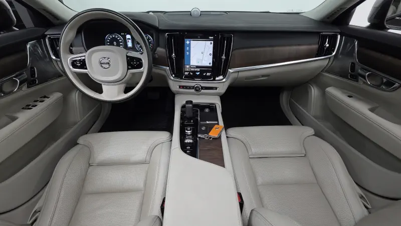 Volvo V90