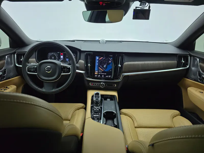 Volvo S90