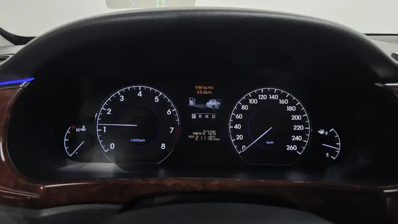 Hyundai Equus