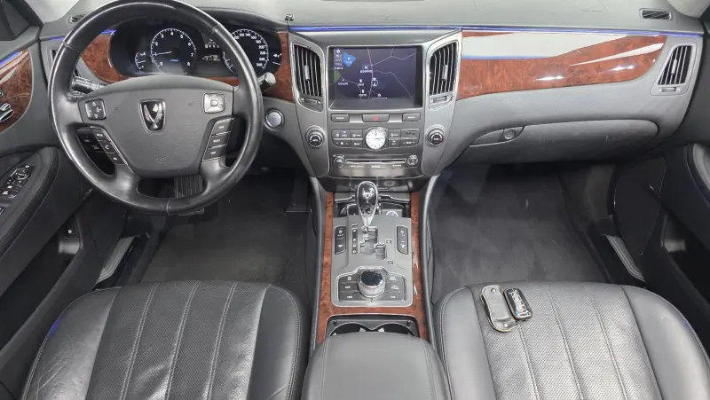 Hyundai Equus