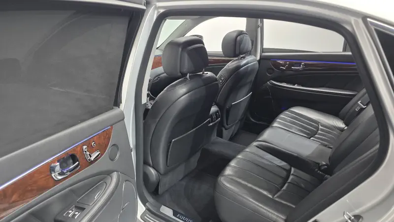 Hyundai Equus