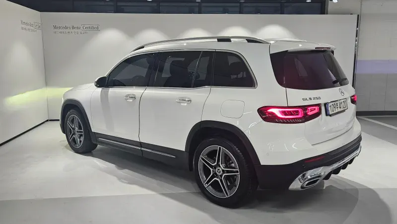 Mercedes-Benz GLB-Class