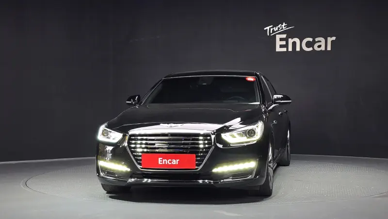 Genesis EQ900