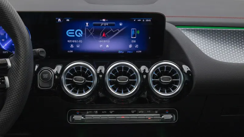 Mercedes-Benz EQA