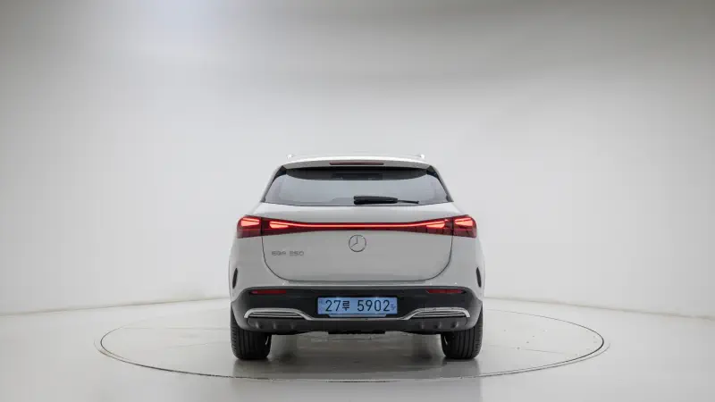 Mercedes-Benz EQA