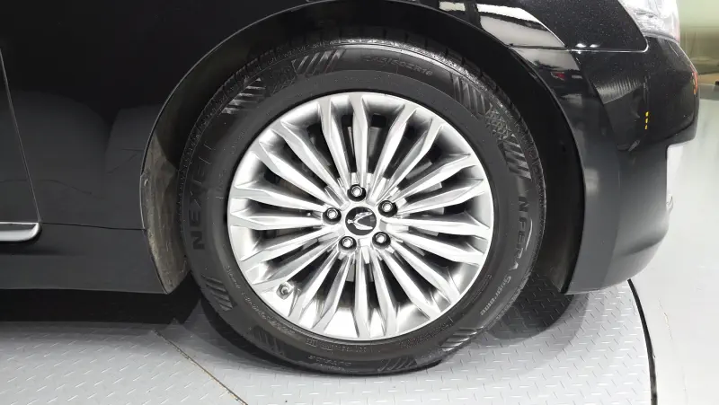 Hyundai Equus