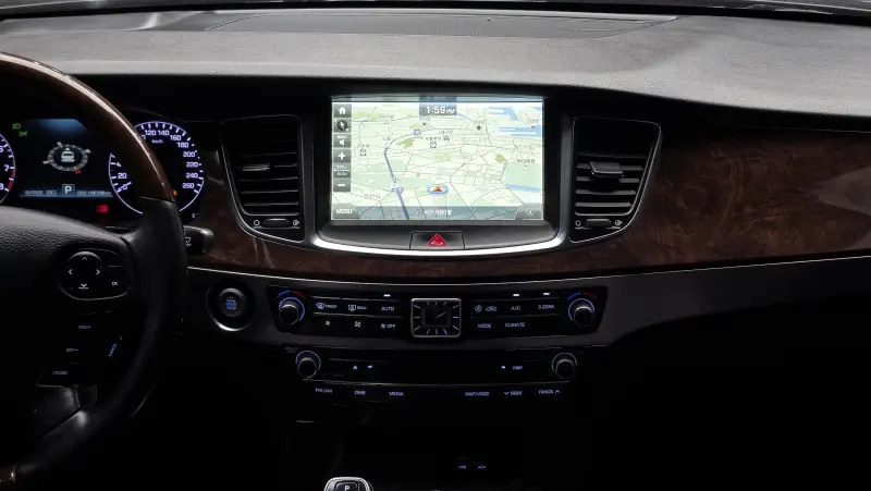 Hyundai Equus