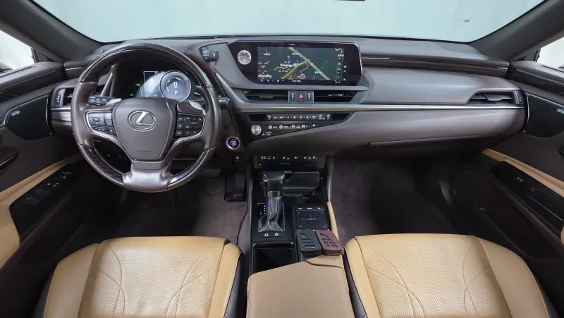Lexus ES300h