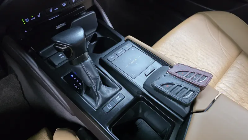 Lexus ES300h