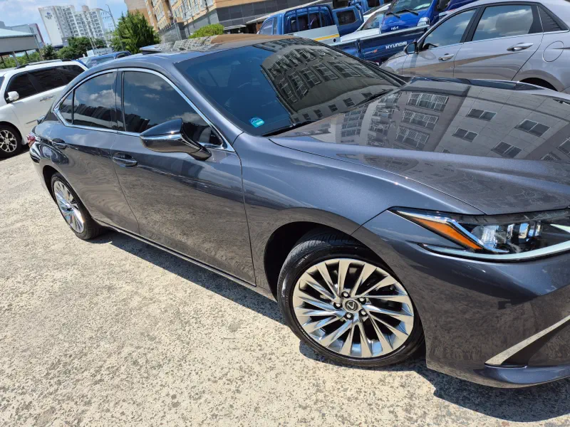 Lexus ES300h