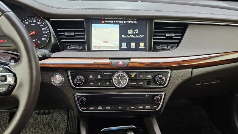 Kia K7