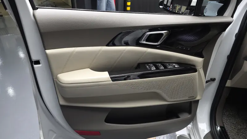 Купить Kia Carnival Incheon из Кореи