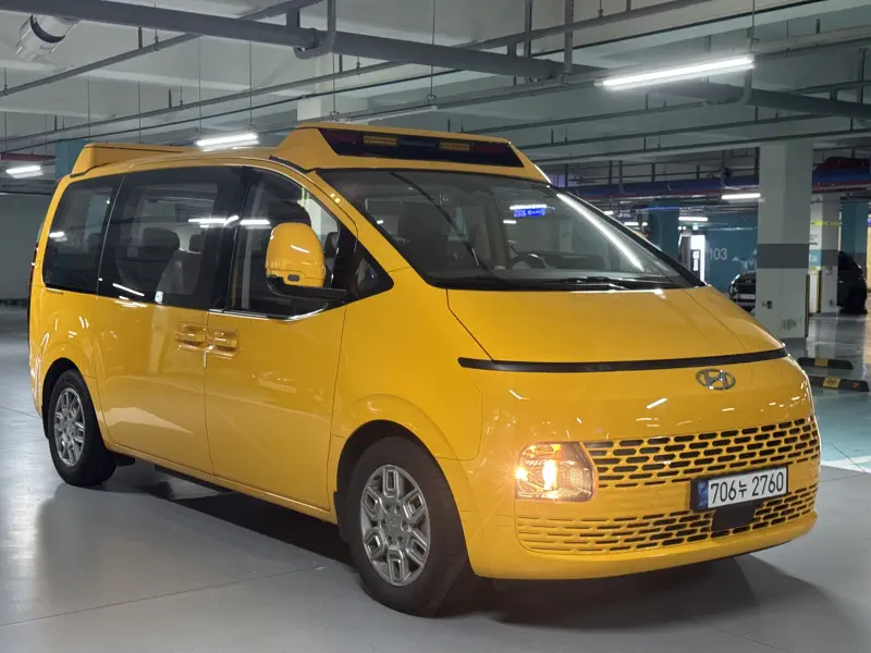 Hyundai Staria