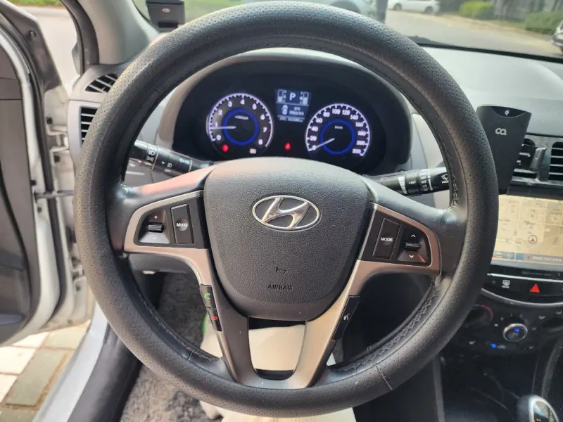 Hyundai Accent