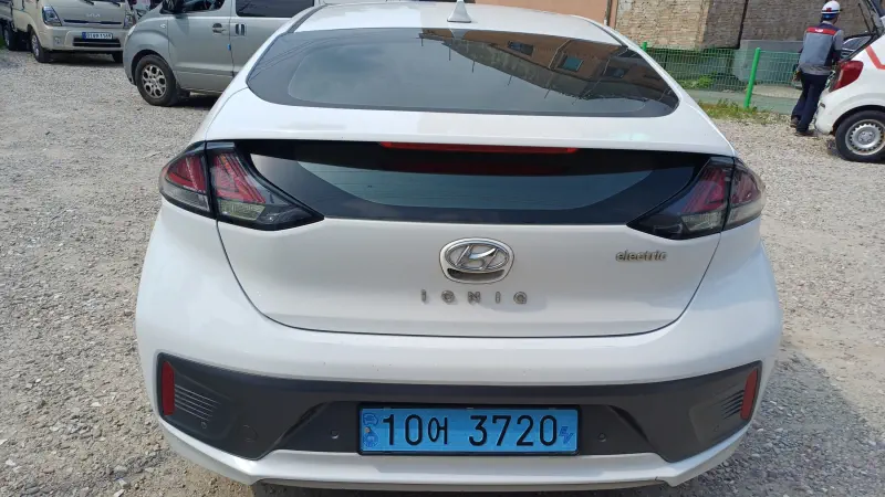Hyundai Ioniq