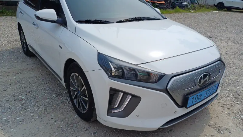Hyundai Ioniq