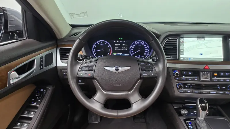 Hyundai Genesis