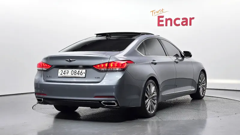 Hyundai Genesis