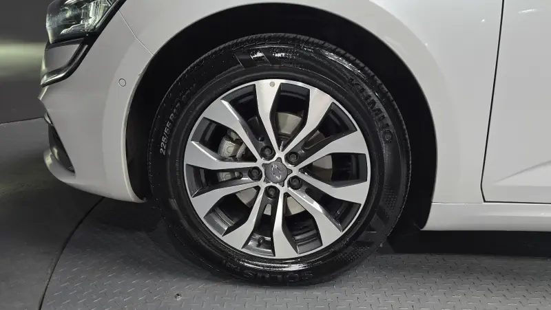 Renault Samsung SM6