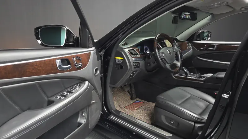Hyundai Equus